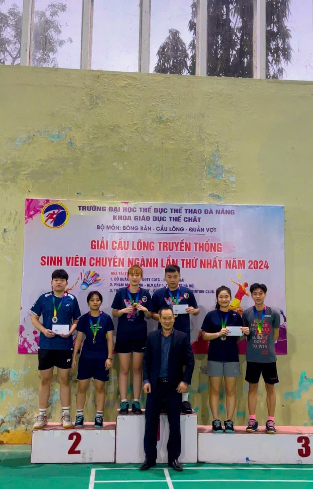GIẢI CẦU LÔNG CHUYÊN NGÀNH TRƯỜNG ĐẠI HỌC TDTT ĐÀ NẴNG NĂM 2024